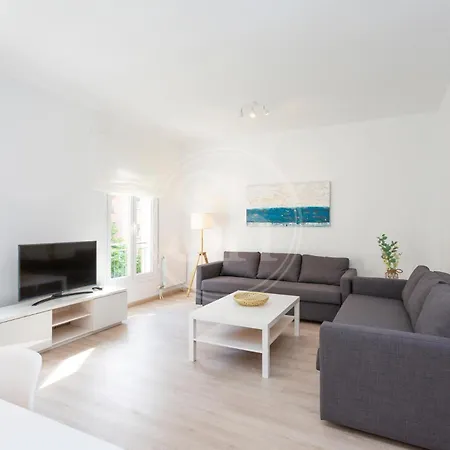 Apartman Zona Sagrada Familia Iii